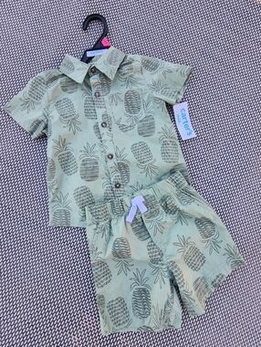 CHILDS CARTER'S 2-PIECE OUTFIT SZ 18 MONTHS